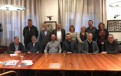 Undirritun samninga hönnuða Öldrunarseturs við Sléttuveg