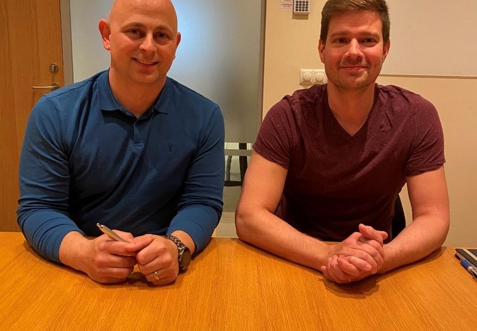 Naustavör og Hleðsluvaktin gera með sér samning