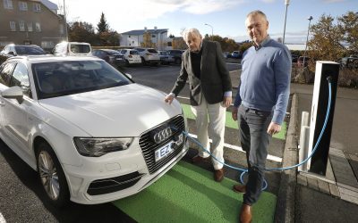 Sjómannadagsráð vígir rafhleðslustöðvar